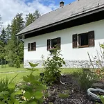 Am Weissenbach *